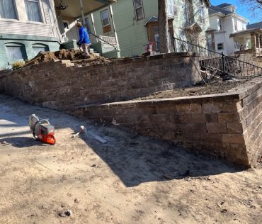 Retaining Wall Repair in Omaha NE, Retaining Walls in Omaha NE, Sidewalk in Omaha NE (4)